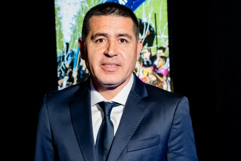 Riquelme viajó a Paraguay: los detalles. 