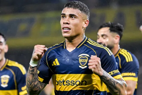 Ayrton Costa apareció justo: el gol de Boca para el 1-0 ante Argentinos Juniors