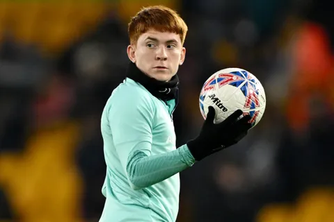 La confusa decisión del DT de Brighton que perjudica al Colo Barco para la Europa League