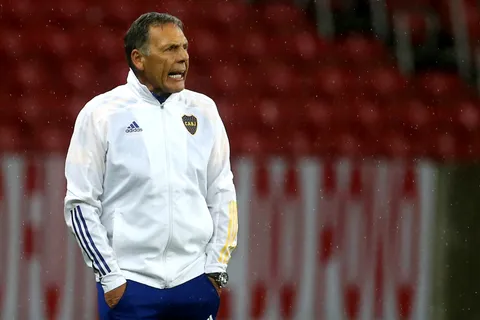 Un partido aparte: Russo palpitó el cruce en el Gigante de Arroyito y recordó su salida de Boca