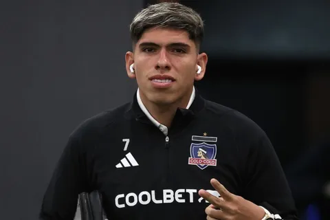 La propuesta final de Boca a Colo Colo por el pase de Carlos Palacios