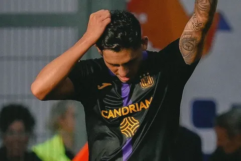 ExBoca | Vázquez marcó su primer gol en Anderlecht y sus hinchas lo salieron a bancar: "Realmente se lo merece"