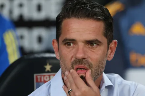 Gago veía como titulares a Frank Fabra y Lucas Janson en Boca, pero volvió a no convocarlos