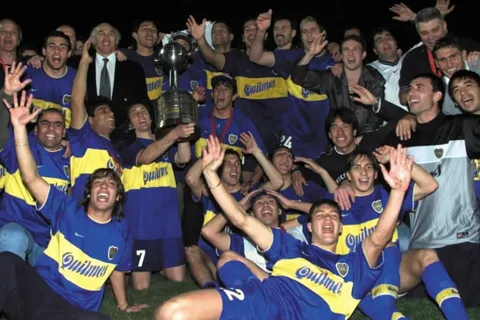 Su padre le recomendó que no sea futbolista, apostó igual y terminó siendo uno de los máximos ídolos de Boca