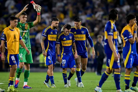 El tierno gesto de Milton Giménez con Alan Velasco tras su penal errado
