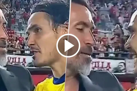 Edinson Cavani junto a Eduardo Domínguez y Diego Martínez, DT de Boca