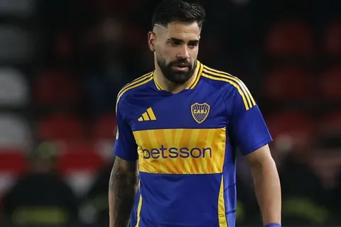 Deben una fortuna: Banfield afronta un juicio por el pase de Milton Giménez