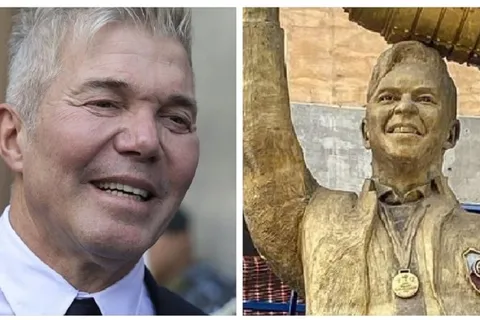 "Complejo de inferioridad": los memes de los hinchas de Boca por la insólita estatua de Gallardo