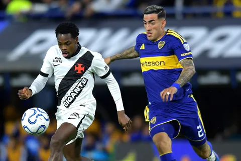 Boca y Vaco juegan en La Bombonera.