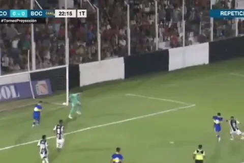 VIDEO | Otra función de Brey: dos buenas tapadas del arquero en el partido de la Reserva