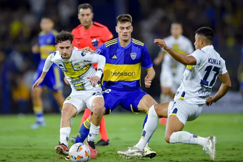 Boca visita a Sportivo Trinidense en la Nueva Olla