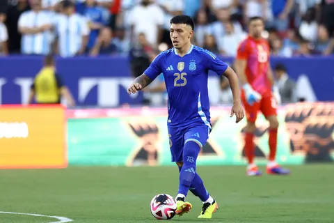 Lisandro Martínez, defensor de la Selección Argentina