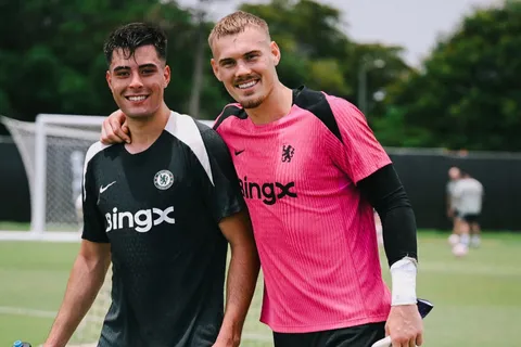 Aaron Anselmino, cerca de irse de Chelsea: podría ser compañero de otro ex Boca