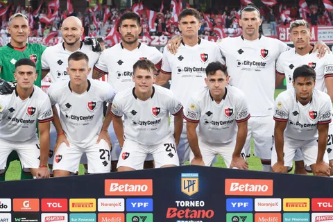 Atento, Boca: un jugador de Newell's fue internado y es baja para el partido del domingo