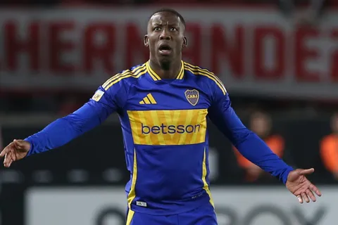 Luis Advíncula en Boca