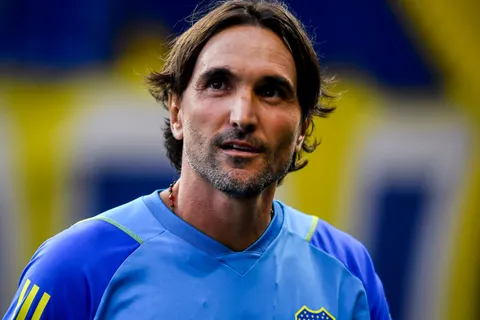 Sin Medina pero con Cavani y Romero: los convocados de Boca para jugar con Trinidense por Copa Sudamericana