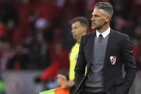 ¿Ya confirma? El equipo que piensa Demichelis para River en el Superclásico frente a Boca