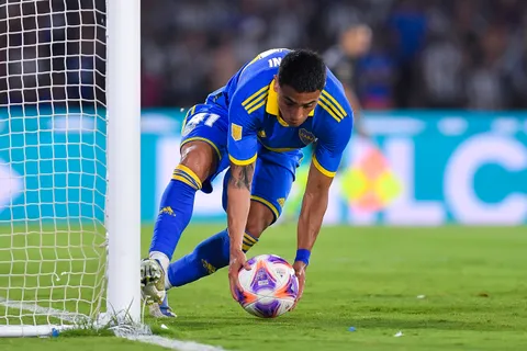 Explotaron las redes: los tres jugadores que más piden los hinchas para el equipo titular