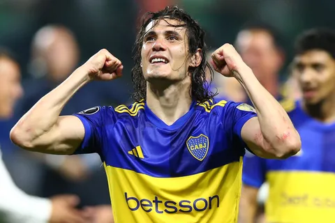 Javier Zanetti respaldó a Edinson Cavani a pesar de atravesar un mal momento: "Nadie lo va a parar"
