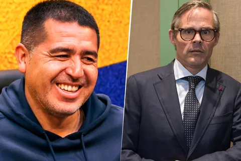 Juan Román Riquelme y Foster Gillett