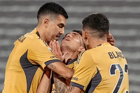 Pellegrino analizó el desahogo de Velasco tras su primer gol en Boca: "Siente la presión..."