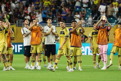 Los 3 jugadores de Boca que no se subieron al micro tras arribar en Ezeiza