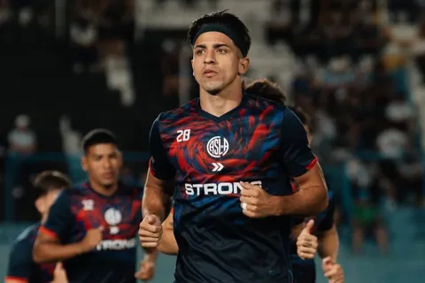 Además de Hinestroza y Hernández, Boca aceleró por Alexis Cuello