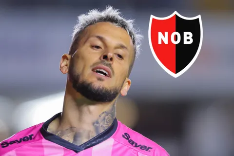 Darío Benedetto erró un penal en Newell's y extendió la peor racha en su carrera