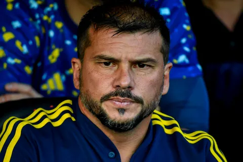 Mariano Herrón piensa hacer dos cambios en Boca de cara al choque ante Independiente: ¿nuevo esquema?