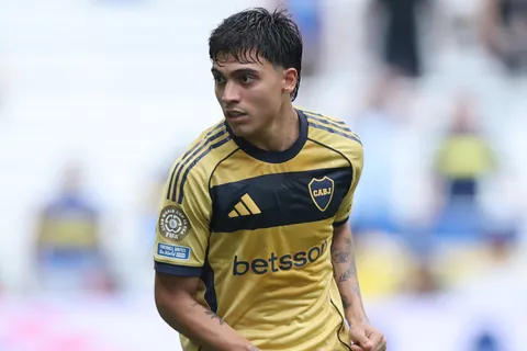 Exequiel Zeballos se destacó en la práctica de Boca y también pelea un lugar en el equipo