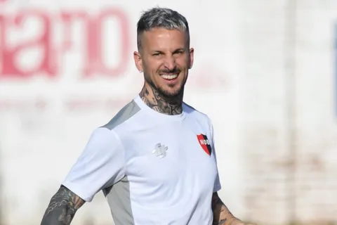 ¿Darío Benedetto juega contra Boca? El difícil momento del Pipa en Newell's