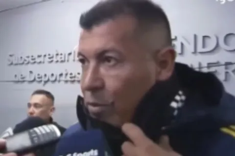 En análisis de Almirón sobre la dura goleada: "Somos responsables todos"