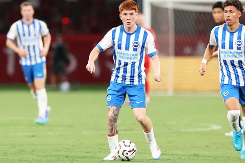 ¿Titular esta temporada? El tuit de Brighton que ilusiona al Colo Barco