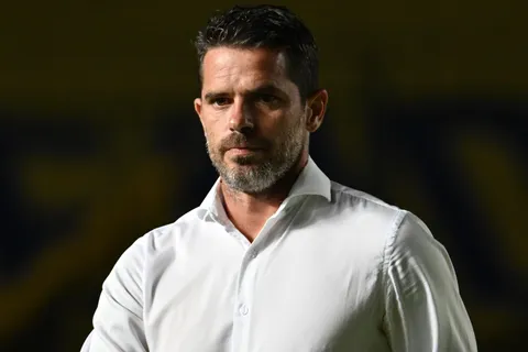 Fernando Gago deberá resolver un problema dentro de un mes en Boca: la solución podría ser con una salida fuerte