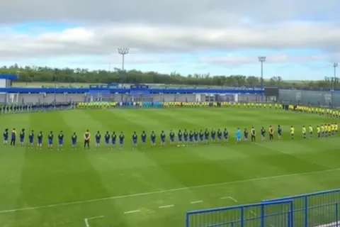 El sentido homenaje de las divisiones inferiores de Boca para Miguel Ángel Russo en el predio de Ezeiza