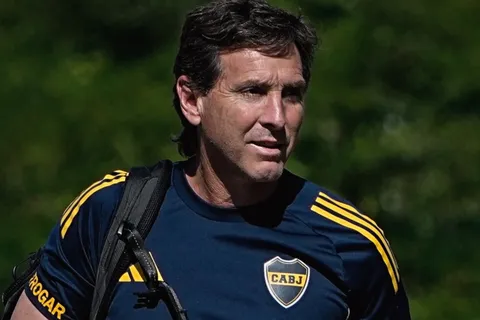 Úbeda mantiene el esquema: el equipo confirmado de Boca para el debut con Riestra