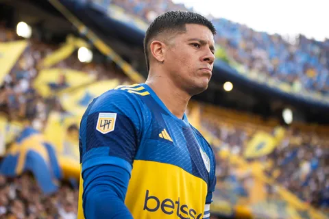 El gesto de Marcos Rojo con una hincha de Boca antes de la victoria ante San Lorenzo