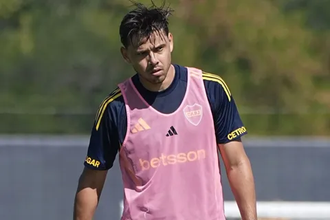 Ángel Romero volvió a entrenar a la par en Boca y sería convocado con San Lorenzo