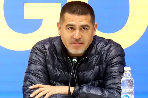 Riquelme, molesto por el rendimiento de Boca: "No te pueden hacer un gol de lateral"