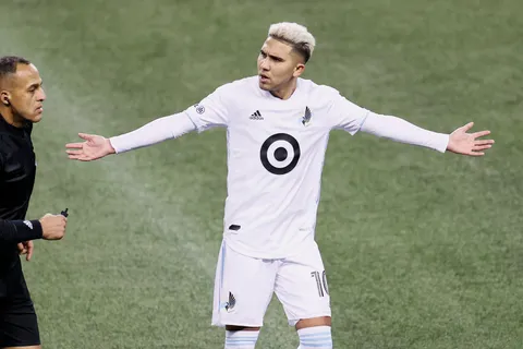 Inesperado final para Bebelo Reynoso: se "fugó" de la MLS y podría quedar mucho tiempo sin jugar al fútbol