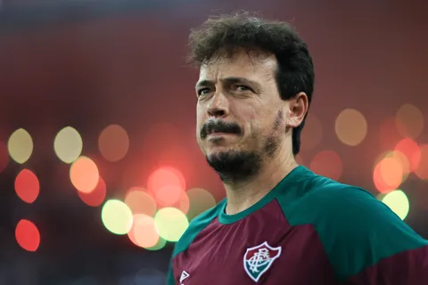 Duras críticas a Fernando Diniz, DT de Fluminense, a días de la Final de la Libertadores