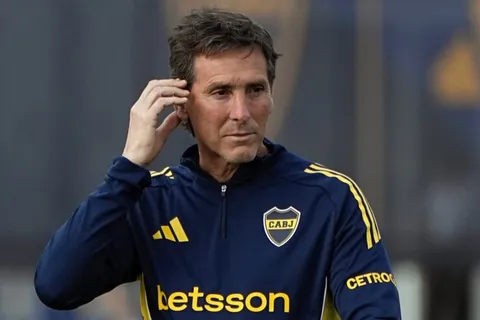 ¿Por Paredes? Claudio Úbeda hizo un cambio de última hora en la práctica de Boca del miércoles
