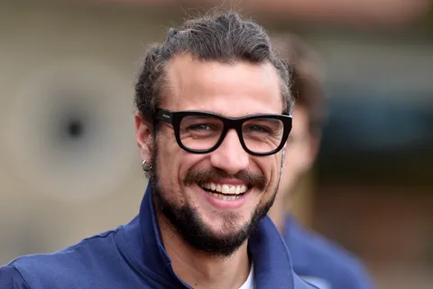 Daniel Osvaldo defendió a Riquelme y atacó a Macri: "Gato"