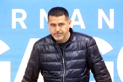 Riquelme arranca la limpieza en Boca: la lista de jugadores prescindibles para Russo