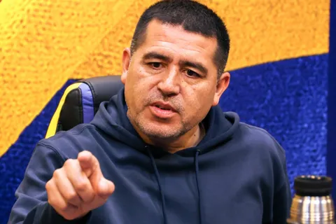 La bajada de línea de Riquelme al plantel de Boca para las dos "finales" que se vienen en la Copa Libertadores