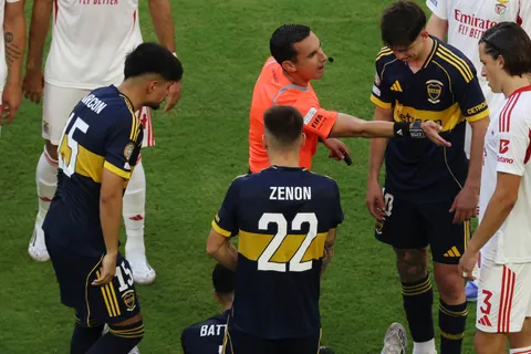 La furia de un jugador de Boca por el penal de Benfica: "Es vergonzoso"
