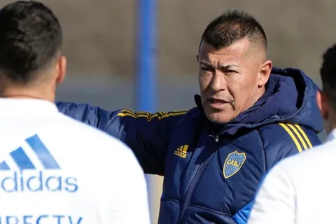El pedido de Almirón al plantel a horas de la ida contra Racing: "Lo tienen prohibido"