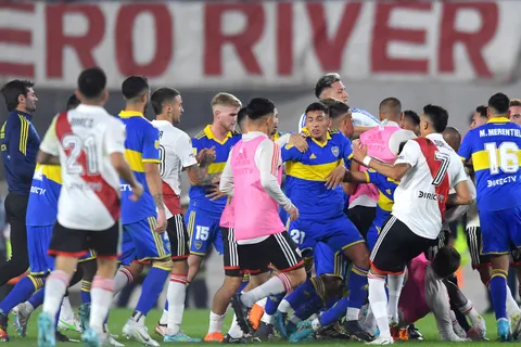 Dos fechas para dos: las sanciones a los expulsados del Superclásico