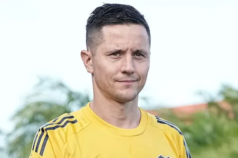¿Qué pasa con Ander Herrera? Cómo está de su lesión y cuál es el plan de Russo para el español