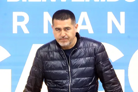 Riquelme va en Boca por Alan Velasco: estuvo a punto de traerlo en junio y quiere que llegue en enero